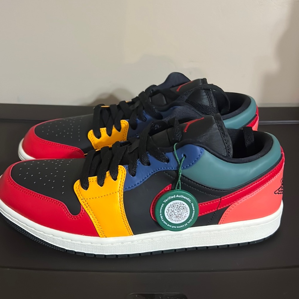 Air Jordan Low